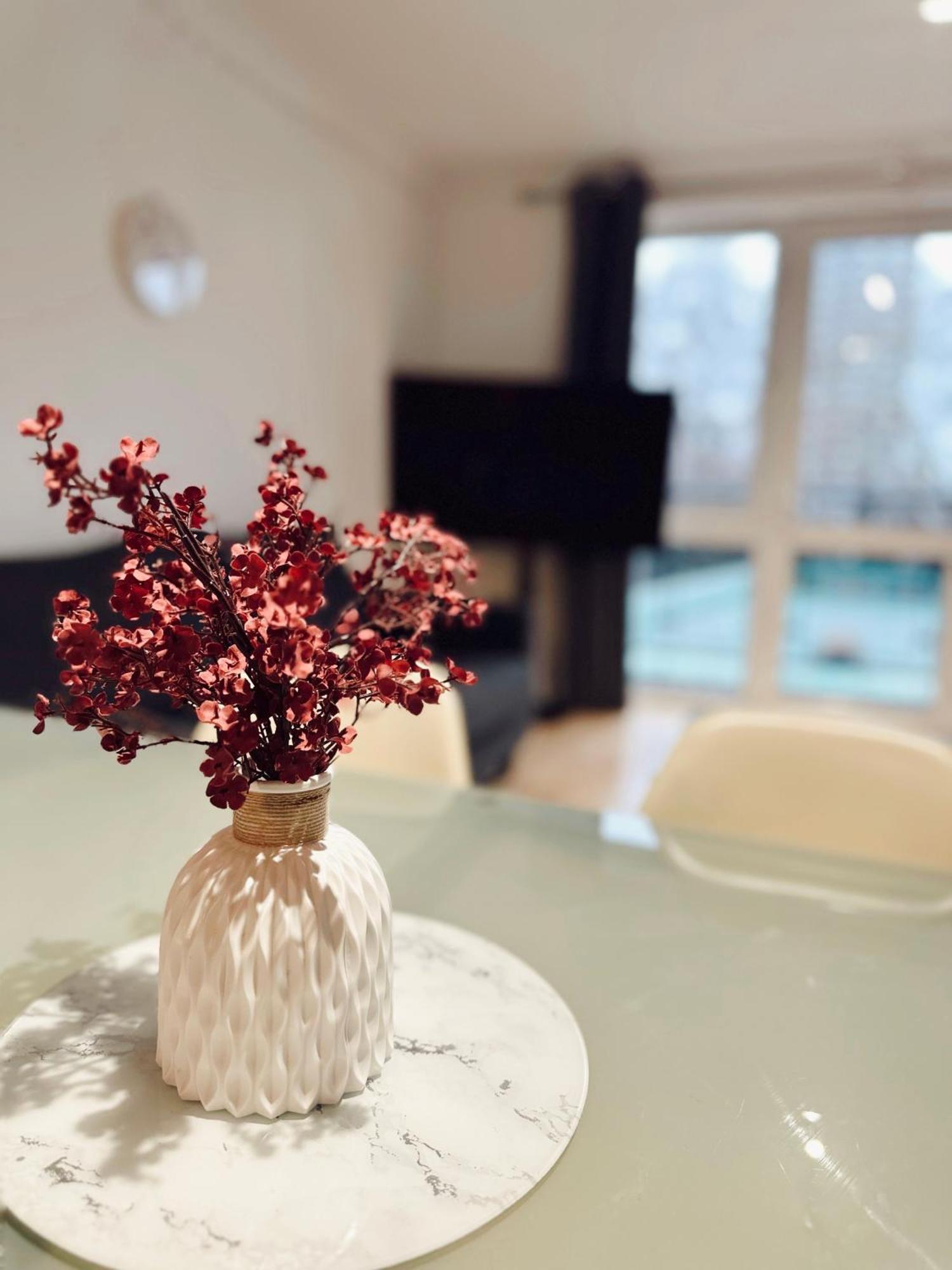En-Suite Room 5Mins From Tower Bridge ลอนดอน ภายนอก รูปภาพ